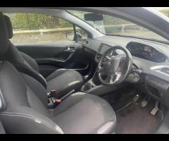 Peugeot 208 GREAT EXAMPLE OF A PEUGEOT 208, DRIVE AWAY BARGAIN!!

MANUAL
DIESEL
SOLID 1.6L ENGINE 
U - 11