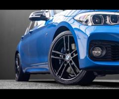 BMW 1 Series Over £3,100 of Optional Extras & ** 1 Previous Owner From New ** Finished in Estori - 28