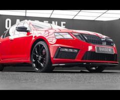 Skoda Octavia FULL Skoda Dealer Service History & ** 1 Previous Owner From New ** Finished in Co - 18