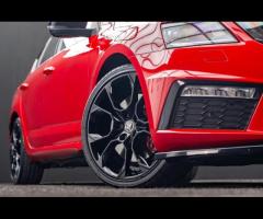 Skoda Octavia FULL Skoda Dealer Service History & ** 1 Previous Owner From New ** Finished in Co - 28