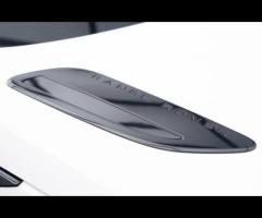 Land Rover Range Rover Velar Over £4,000 of Optional Extras & Detailed Land Rover Dealer/Indepen - 30