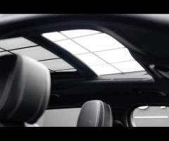 Land Rover Range Rover Velar Over £4,000 of Optional Extras & Detailed Land Rover Dealer/Indepen - 43