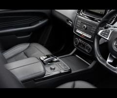 Mercedes-Benz GLE Detailed Service History with 8 Mercedes-Benz Main Dealer Services! Finished in Ob - 13