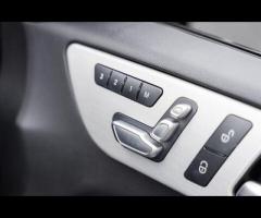 Mercedes-Benz GLE Detailed Service History with 8 Mercedes-Benz Main Dealer Services! Finished in Ob - 17