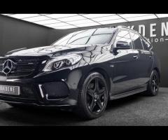 Mercedes-Benz GLE Detailed Service History with 8 Mercedes-Benz Main Dealer Services! Finished in Ob - 22