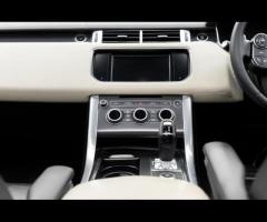 Land Rover Range Rover Sport Over £5,000 of Optional Extras & FULL Service History. Finished in - 37