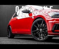 Volkswagen Golf Over £1,600 of Optional Extras & Detailed Service History. Finished in Tornado R - 14