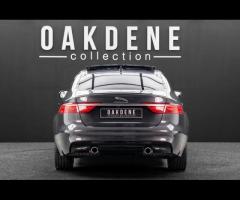 Jaguar XF Over £6,300 of Optional Extras, FULL Jaguar Dealer/Independent Service History & ** 1 - 10