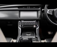 Jaguar XF Over £6,300 of Optional Extras, FULL Jaguar Dealer/Independent Service History & ** 1 - 19