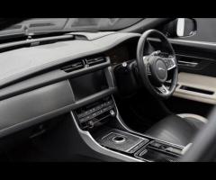 Jaguar XF Over £6,300 of Optional Extras, FULL Jaguar Dealer/Independent Service History & ** 1 - 24