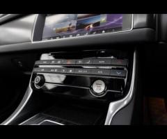 Jaguar XF Over £6,300 of Optional Extras, FULL Jaguar Dealer/Independent Service History & ** 1 - 26