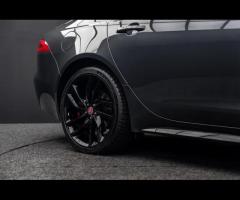 Jaguar XF Over £6,300 of Optional Extras, FULL Jaguar Dealer/Independent Service History & ** 1 - 31