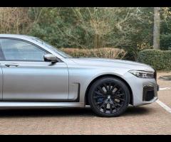 BMW 7 Series Premium Vehicles proudly present this BMW 740d M Sport, a luxury saloon that blends eff - 21