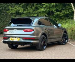 Bentley Bentayga Premium Vehicles proudly present this exceptional Bentley Bentayga 4.0 V8
A rare 7- - 19
