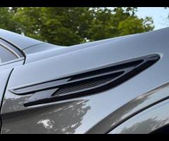 Bentley Bentayga Premium Vehicles proudly present this exceptional Bentley Bentayga 4.0 V8
A rare 7- - 32