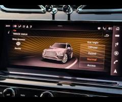 Bentley Bentayga Premium Vehicles proudly present this exceptional Bentley Bentayga 4.0 V8
A rare 7- - 88