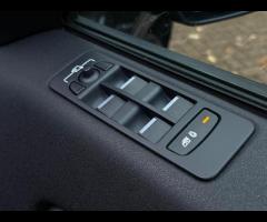 Land Rover Discovery Sport Land Rover Discovery Sport TD4 Landmark, a high-spec, stylish 4WD with pa - 31