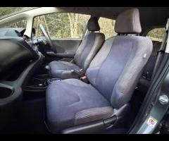 Honda Jazz Premium Vehicles present this Honda Jazz 1.4 i-VTEC ES CVT, a compact hatchback celebrate - 26