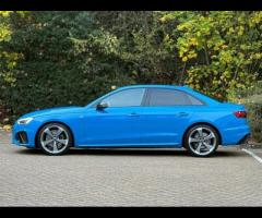 Audi A4 Premium Vehicles present this Audi A4 2.0 TFSI 40 Black Edition, combining sharp styling wit - 9