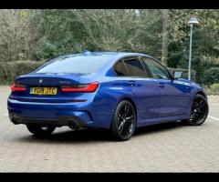 BMW 3 Series Premium Vehicles present this BMW 3 Series 320d M Sport xDrive. Finished in the M Sport - 71