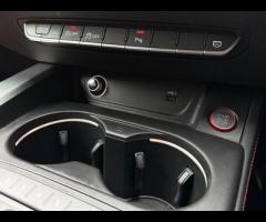 Audi S4 Avant Introducing this 2018 Audi S4 Avant 3.0 TFSI V6 quattro, finished in Glacier White wit - 39