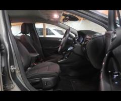 Vauxhall Astra This 2018 Vauxhall Astra 1.6 CDTi BlueInjection SRi Nav Hatchback with only 66400 mil - 33