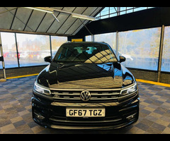 Volkswagen Tiguan 2.0 Tiguan R-Line TSi BlueMotion Technology 4Motion Semi-Auto 4WD 5dr - 4