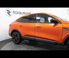 Renault Arkana This 2022 Renault Arkana E-TECH r.s. line is a superb example, having been owned by j - 13