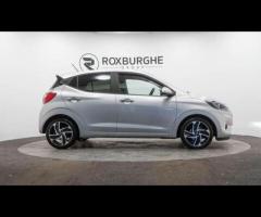 Hyundai i10 This 2022 Hyundai i10 Premium is a superb example, boasting exceptionally low mileage fo - 9
