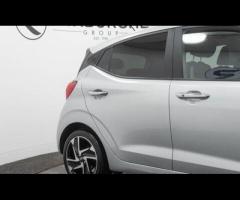 Hyundai i10 This 2022 Hyundai i10 Premium is a superb example, boasting exceptionally low mileage fo - 14