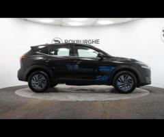 Nissan Qashqai This 2022 Nissan Qashqai DIG-T Acenta Premium is a superb example, having been owned - 9
