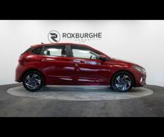 Hyundai i20 This 2022 Hyundai i20 T-GDi SE Connect is a superb example, having been owned by just on - 3