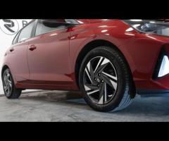 Hyundai i20 This 2022 Hyundai i20 T-GDi SE Connect is a superb example, having been owned by just on - 11