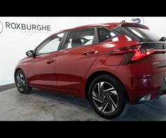 Hyundai i20 This 2022 Hyundai i20 T-GDi SE Connect is a superb example, having been owned by just on - 19