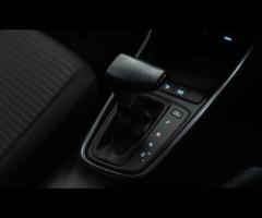 Hyundai i20 This 2022 Hyundai i20 T-GDi SE Connect is a superb example, having been owned by just on - 29