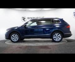 Volkswagen Tiguan Allspace This 2022 Volkswagen Tiguan Allspace TSI Life offers a superb ownership p - 4