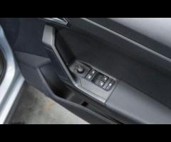 SEAT Arona This 2023 SEAT Arona TSI SE Technology is a superb example, having had only one owner fro - 23