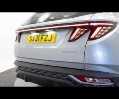 Hyundai TUCSON HPI Clear - 1 Owner - Hyundai Service History - 36 Months Warranty available + Superb - 17
