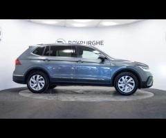 Volkswagen Tiguan Allspace HPI Clear - 1 Owner - VW Service History - 36 Months Warranty available + - 7
