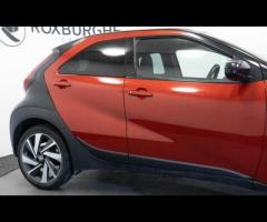 Toyota Aygo X HPI Clear - 1 Owner - Toyota Service History - 36 Months Warranty available + Superb v - 11