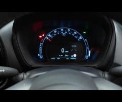 Toyota Aygo X HPI Clear - 1 Owner - Toyota Service History - 36 Months Warranty available + Superb v - 22