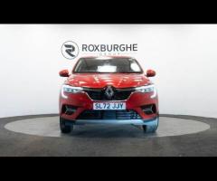Renault Arkana This 2022 Renault Arkana TCe Iconic boasts exceptionally low mileage for its age, hav - 2