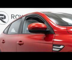 Renault Arkana This 2022 Renault Arkana TCe Iconic boasts exceptionally low mileage for its age, hav - 11