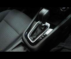 Renault Arkana This 2022 Renault Arkana TCe Iconic boasts exceptionally low mileage for its age, hav - 24