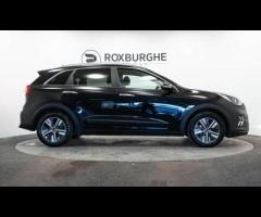 Kia Niro This 2020 Kia Niro GDi 2 is a superb example, having been owned by just one careful keeper - 8