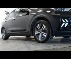 Kia Niro This 2020 Kia Niro GDi 2 is a superb example, having been owned by just one careful keeper - 10