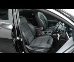 Kia Niro This 2020 Kia Niro GDi 2 is a superb example, having been owned by just one careful keeper - 20