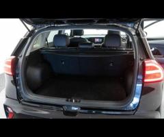 Kia Niro This 2020 Kia Niro GDi 2 is a superb example, having been owned by just one careful keeper - 30