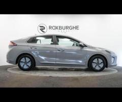 Hyundai IONIQ This 2022 Hyundai IONIQ h-GDi Premium is a superb example, having been owned by just o - 9