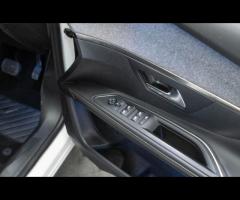 Peugeot 5008 This 2020 Peugeot 5008 GT Line presents an exceptional ownership proposition with its r - 22